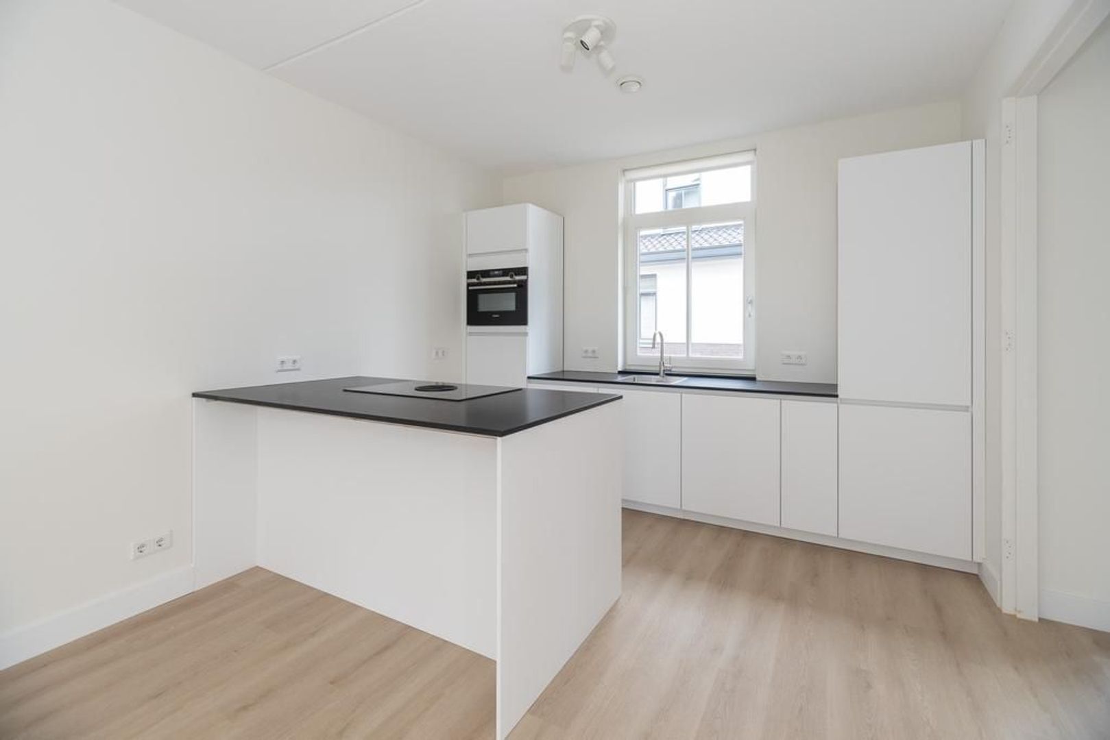 Cornelis van Norrenstraat 1 *, Bussum foto-4 blur