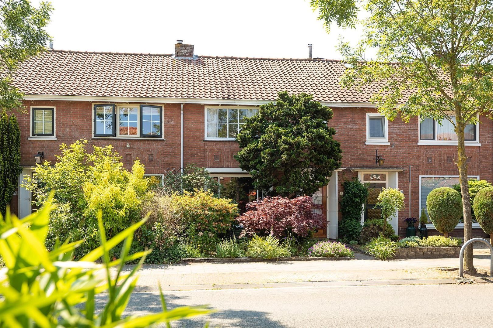 Van Kretschmar van Veenlaan 19, Hilversum foto-0 blur