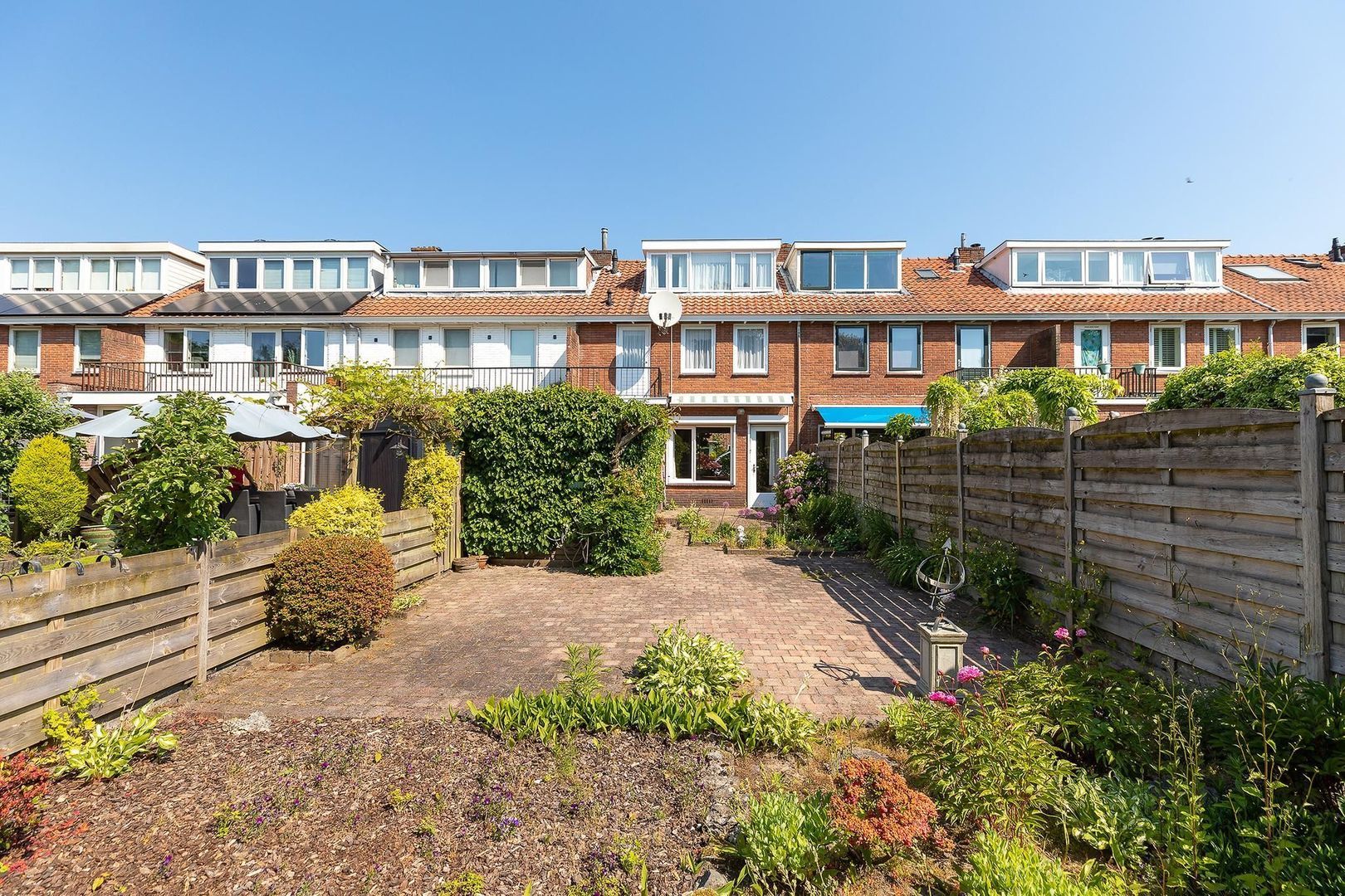 Van Kretschmar van Veenlaan 19, Hilversum foto-26 blur