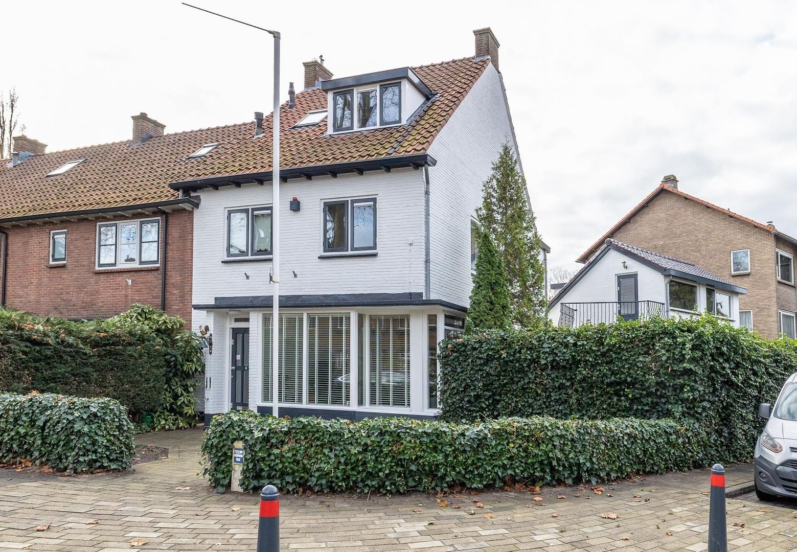 Floris Vosstraat 31, Hilversum foto-15 blur
