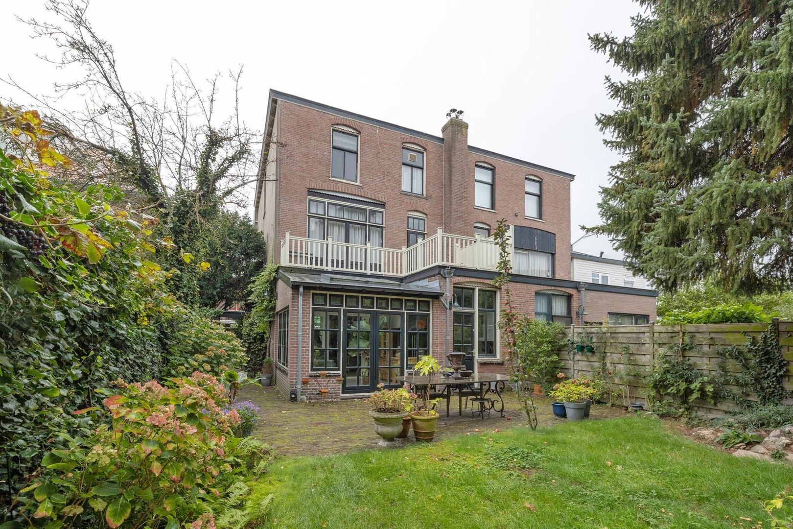 Pauwenstraat 19, Hilversum foto-25 blur