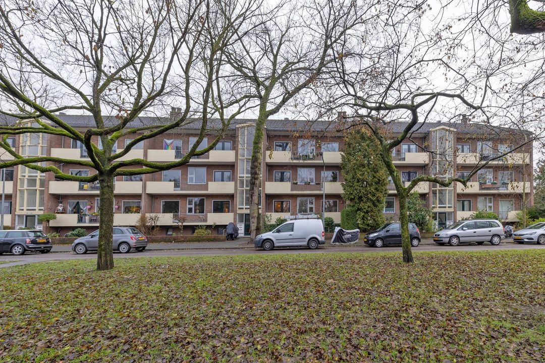 Laan 1940-1945 69, Hilversum
