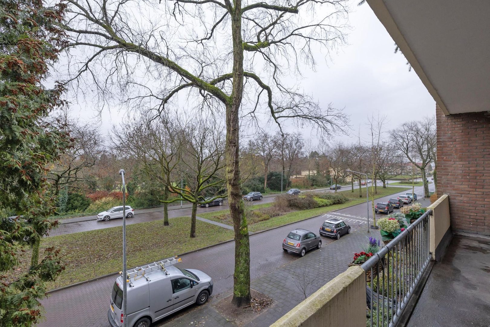 Laan 1940-1945 69, Hilversum foto-10 blur