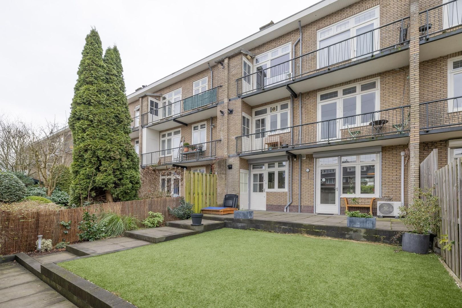 Burgemeester Andriessenstraat 44, Hilversum foto-20 blur