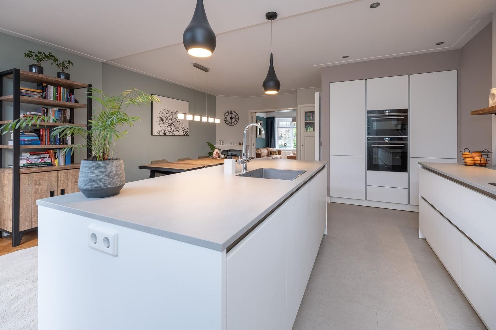 Alexanderlaan 43, Hilversum foto-18 blur