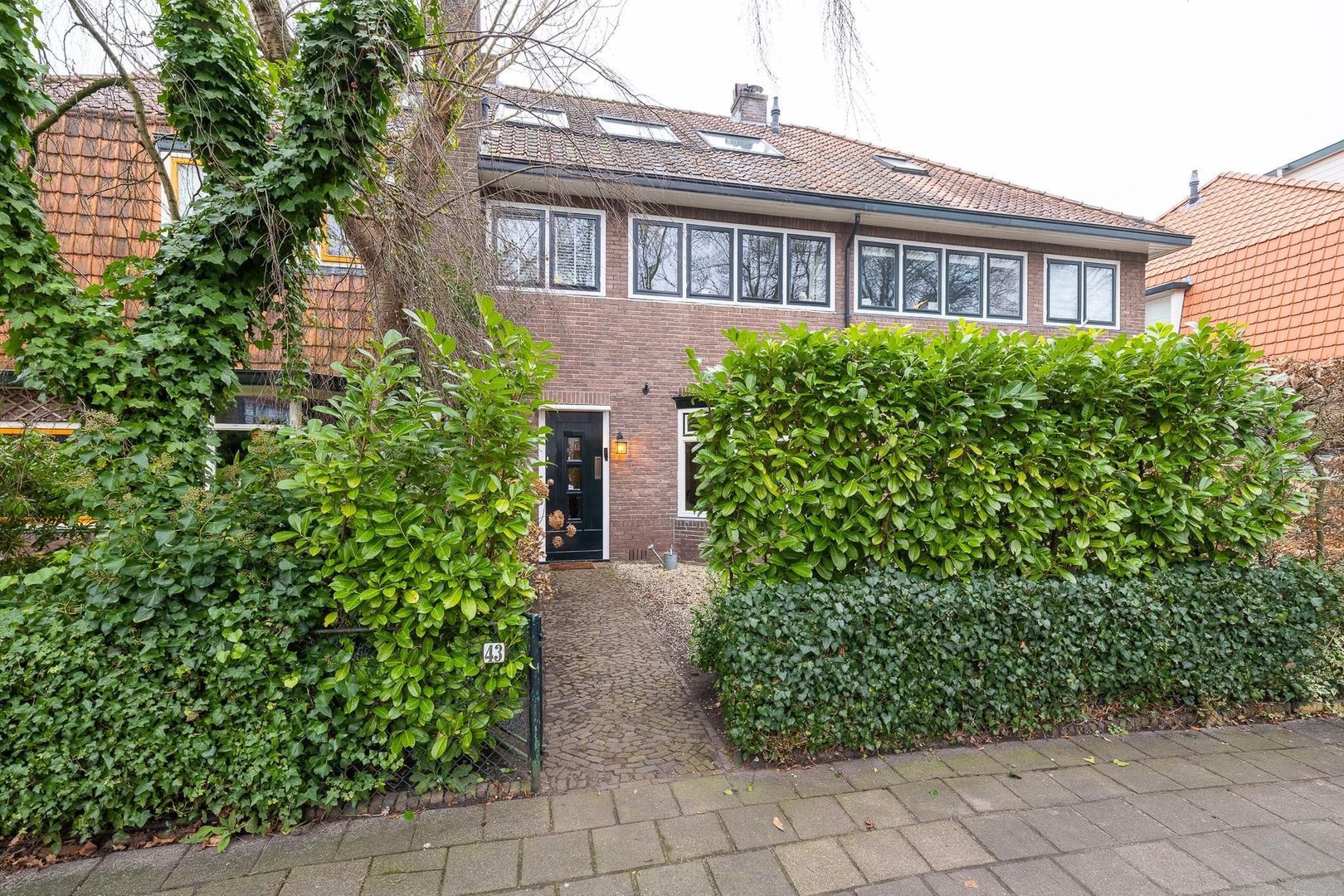 Alexanderlaan 43, Hilversum foto-49 blur
