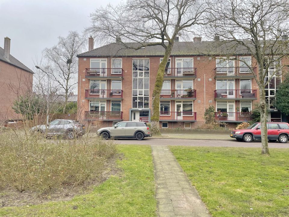 Laan 1940-1945 127, Hilversum