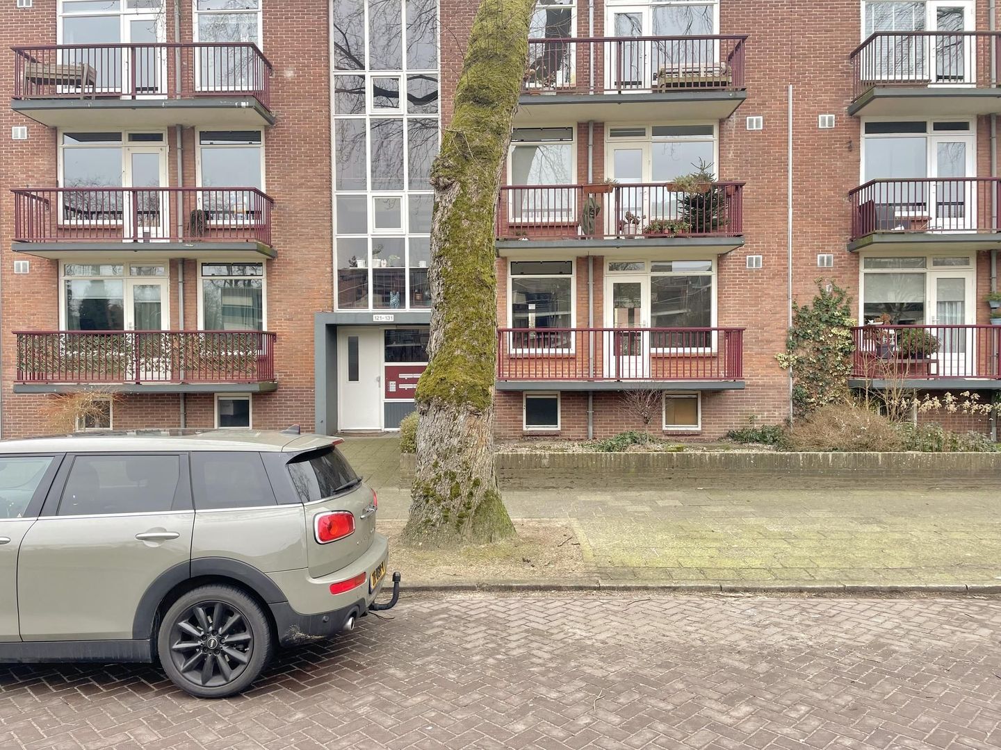 Laan 1940-1945 127, Hilversum foto-1 blur