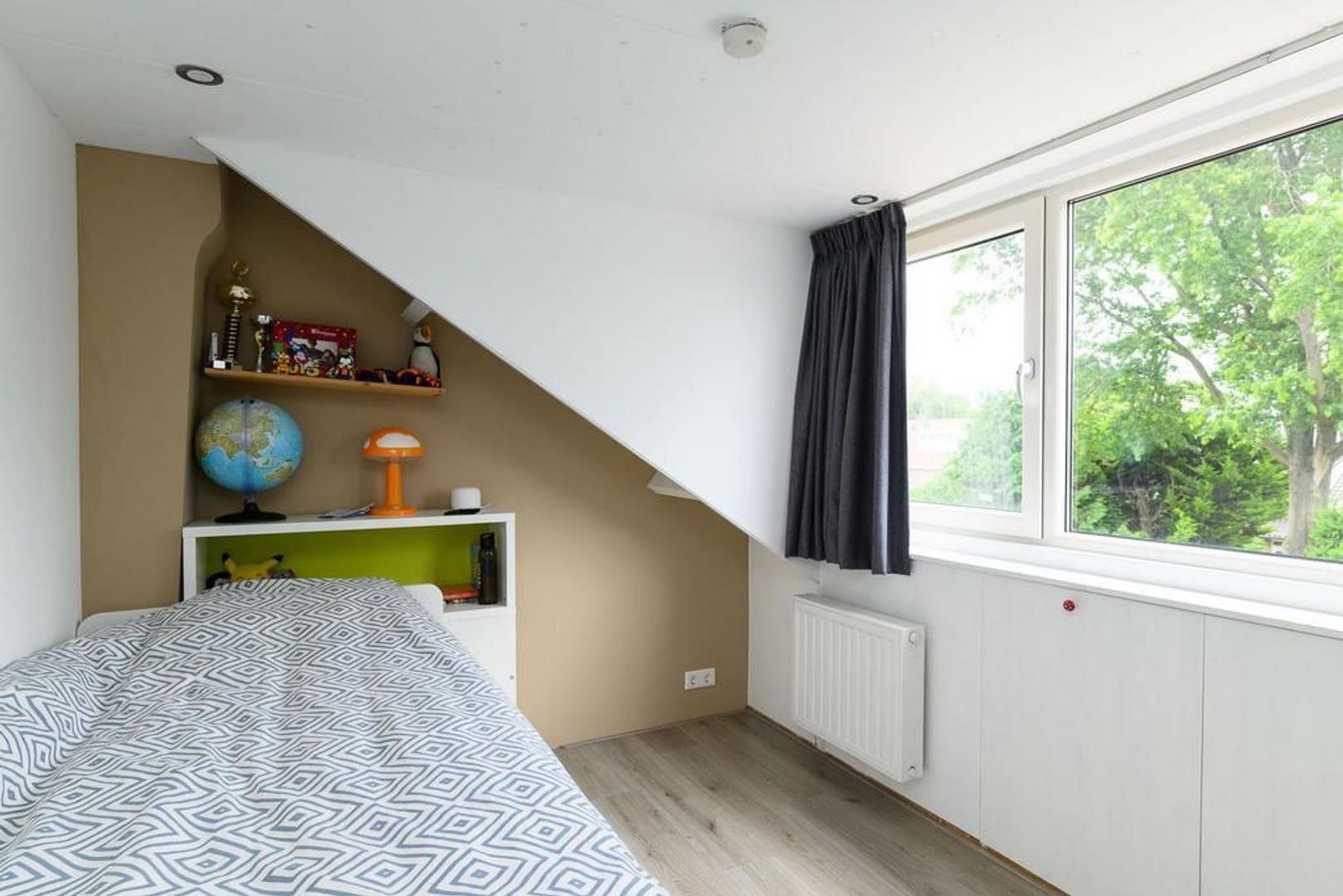 Van Kretschmar van Veenlaan 47, Hilversum foto-14 blur