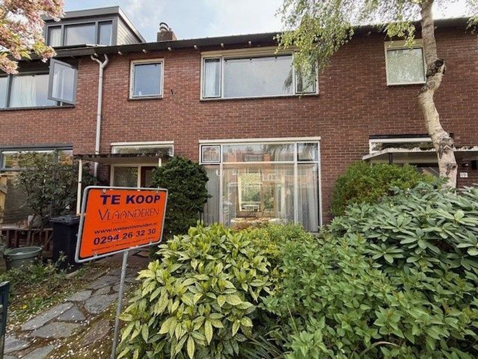 Hobbemalaan 17, Muiderberg