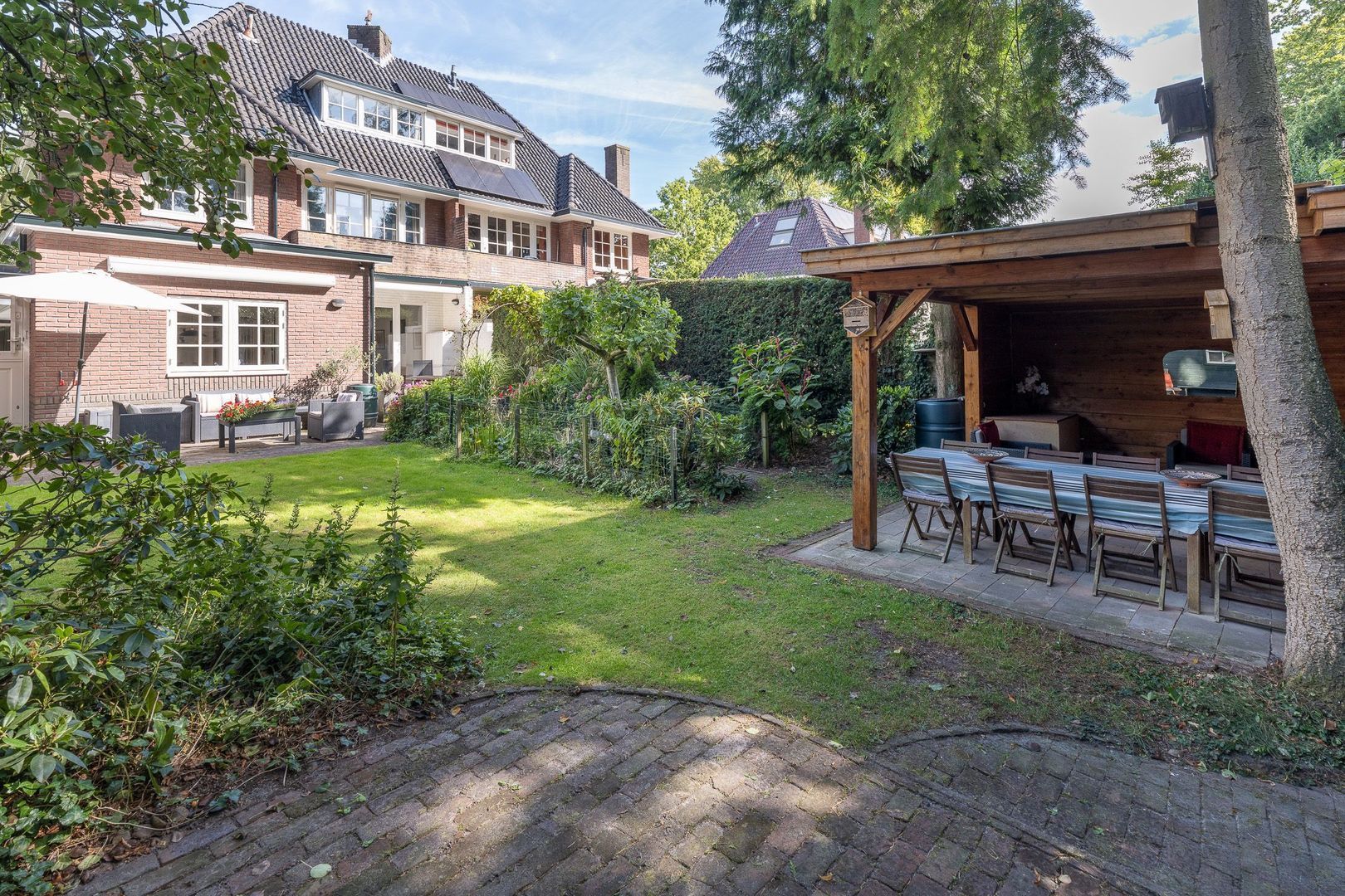 Burgemeester Gulcherlaan 11, Hilversum foto-39 blur