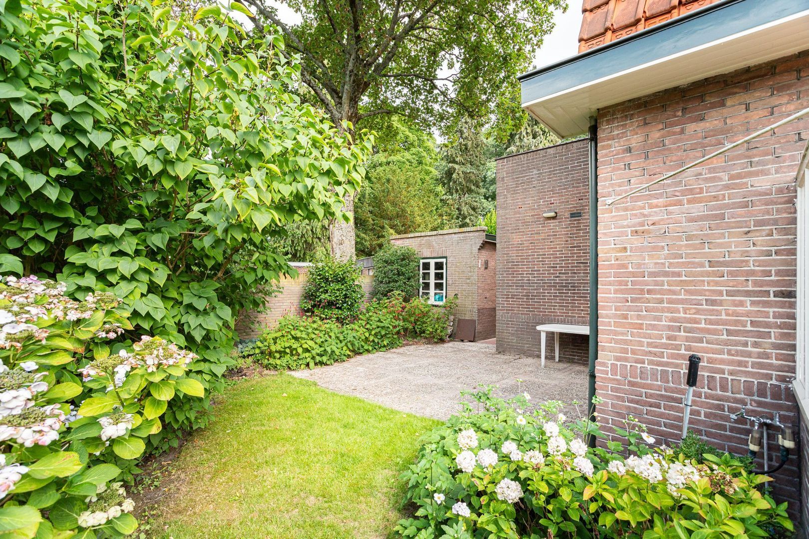 Stadhouderslaan 1, Hilversum foto-47 blur