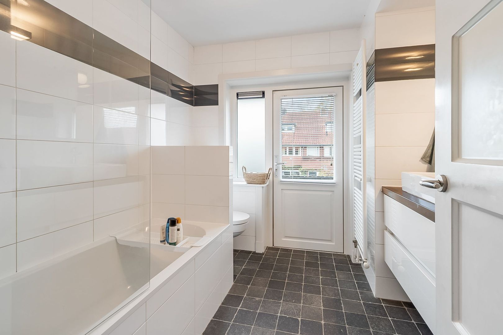 Meteorenstraat 49, Hilversum foto-25 blur