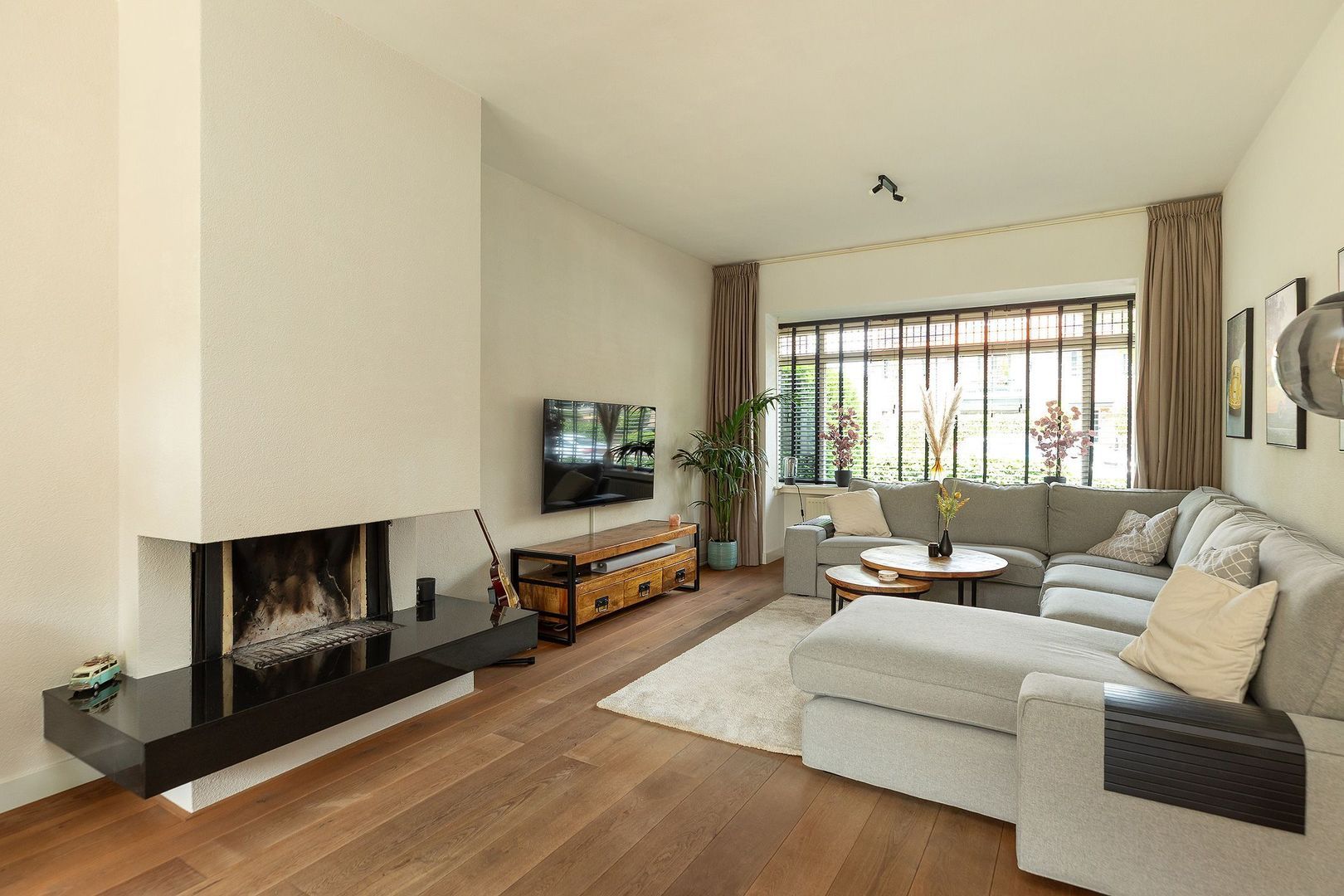 Diependaalselaan 137, Hilversum foto-3 blur