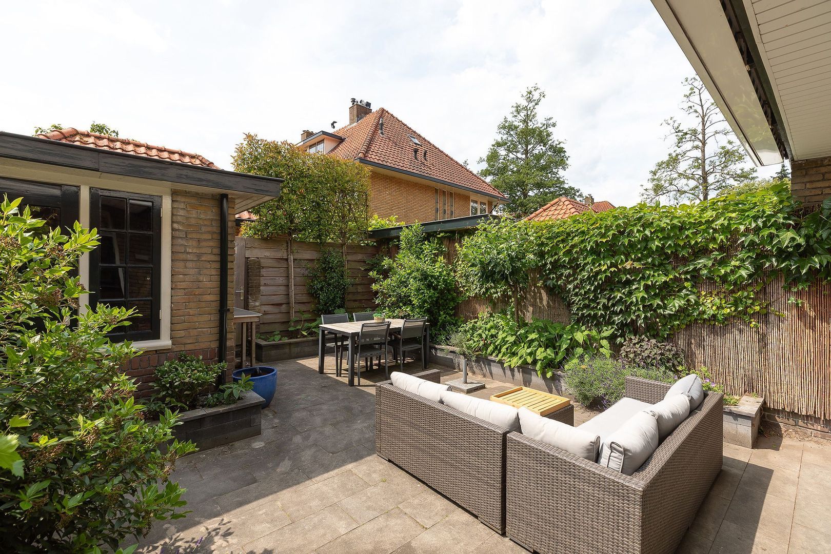 Diependaalselaan 137, Hilversum foto-2 blur