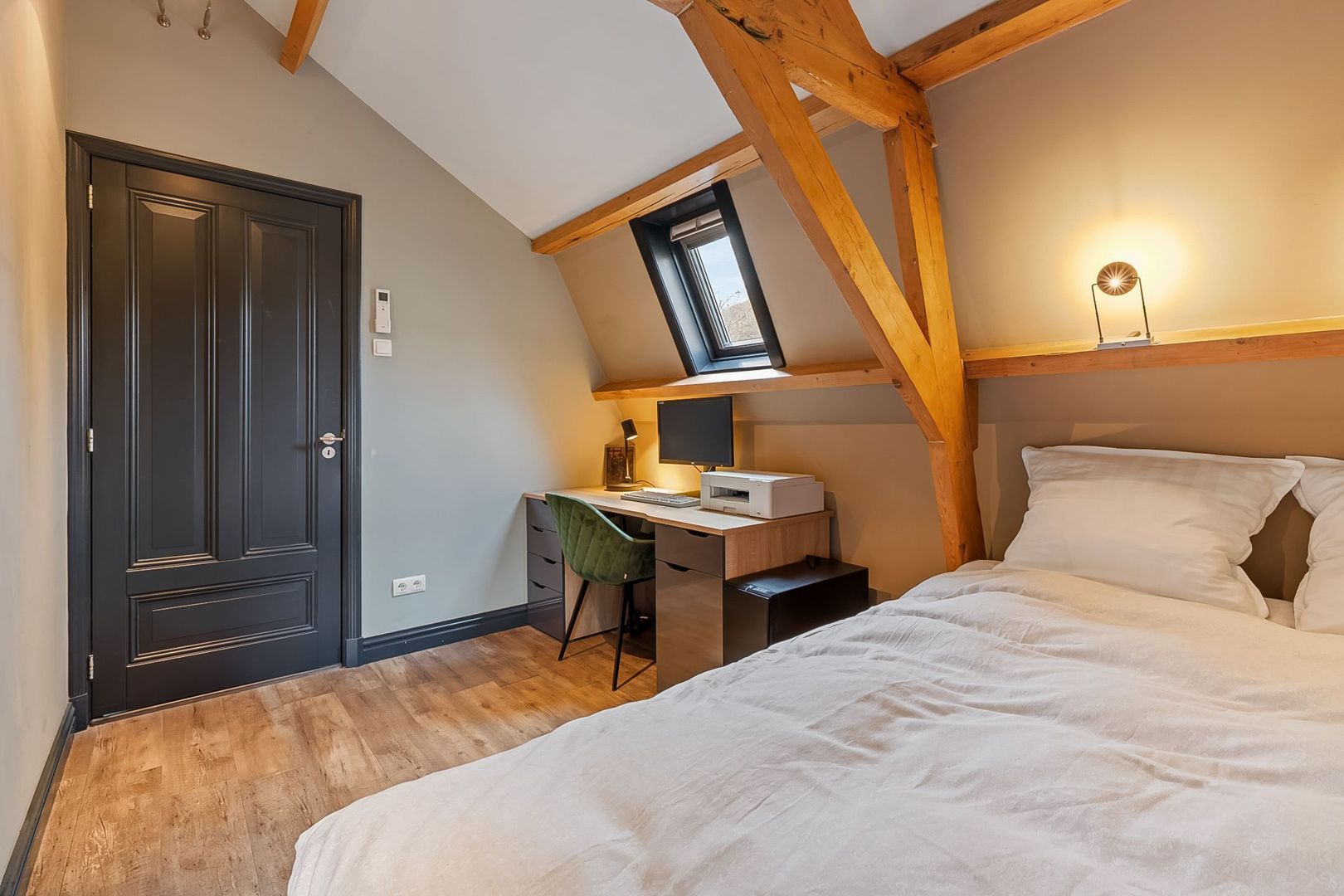 Albertus Perkstraat 37 A, Hilversum foto-17 blur