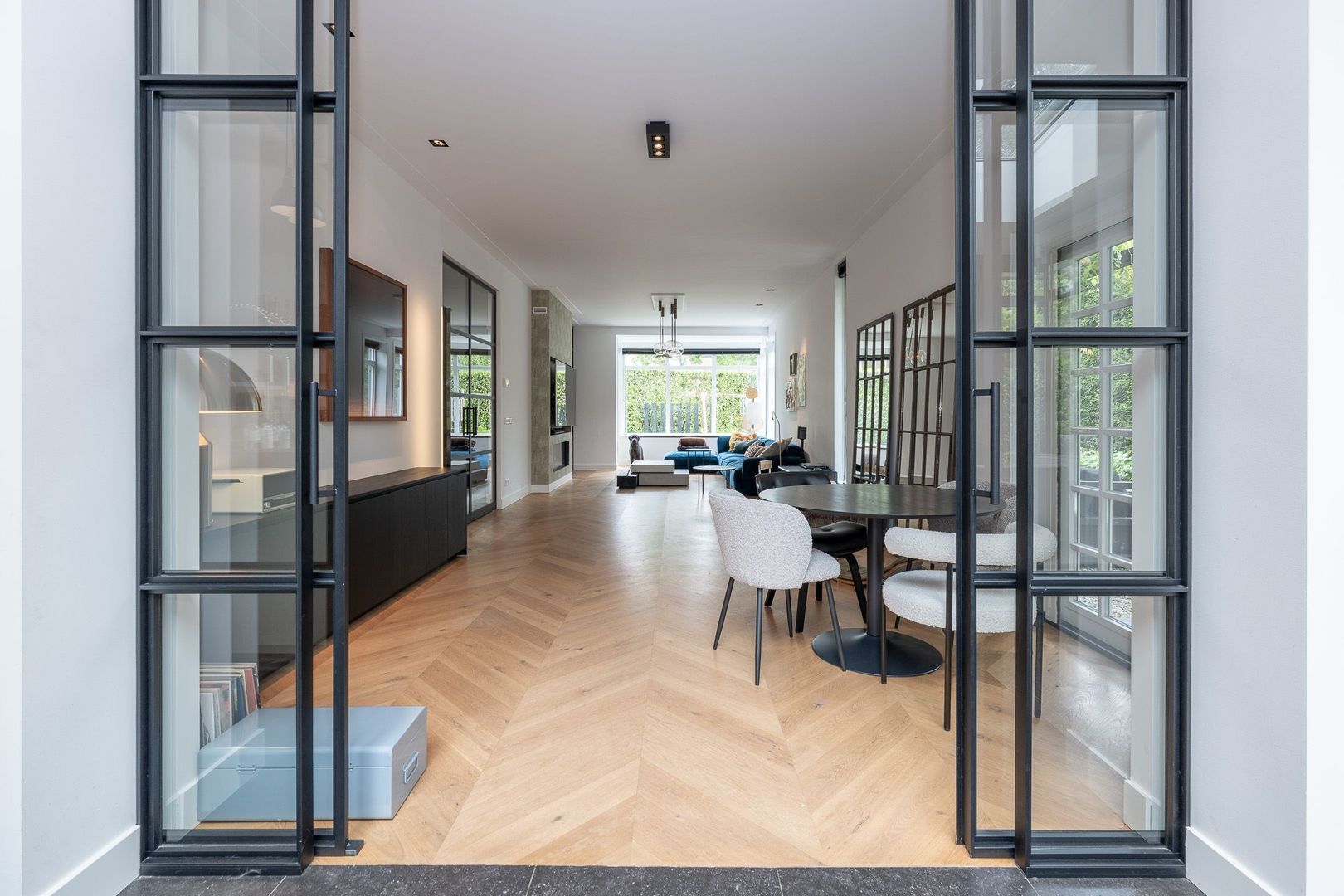 Nimrodlaan 1, Hilversum foto-10 blur