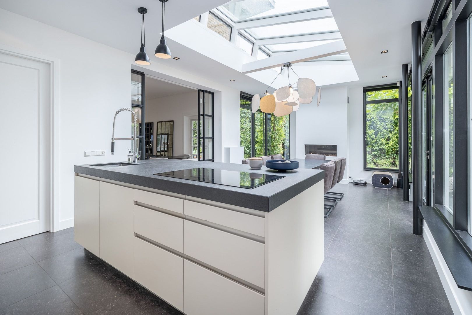 Nimrodlaan 1, Hilversum foto-16 blur