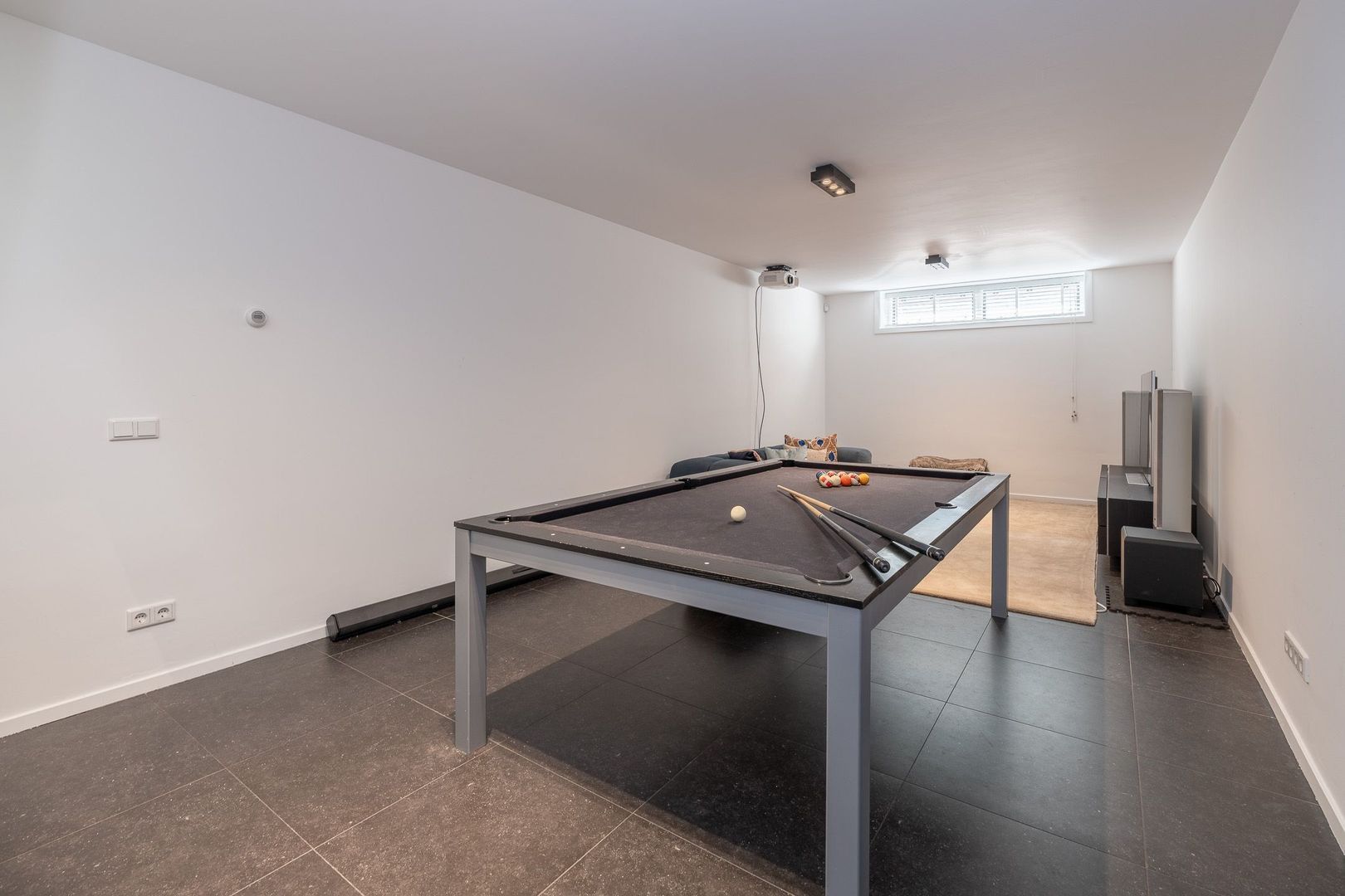 Nimrodlaan 1, Hilversum foto-50 blur