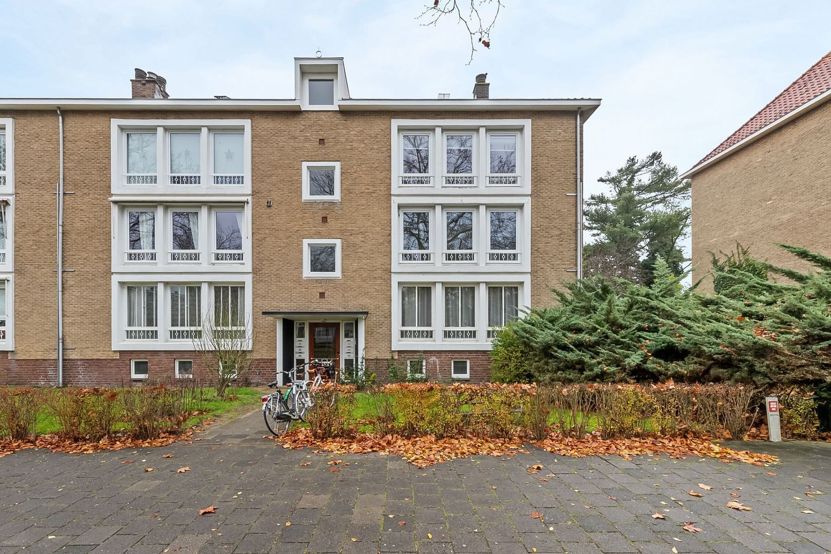 Diependaalselaan 420, Hilversum foto-24 blur