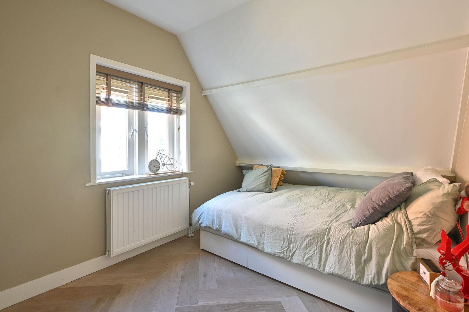 Jacob Catsstraat 26, Hilversum foto-10 blur