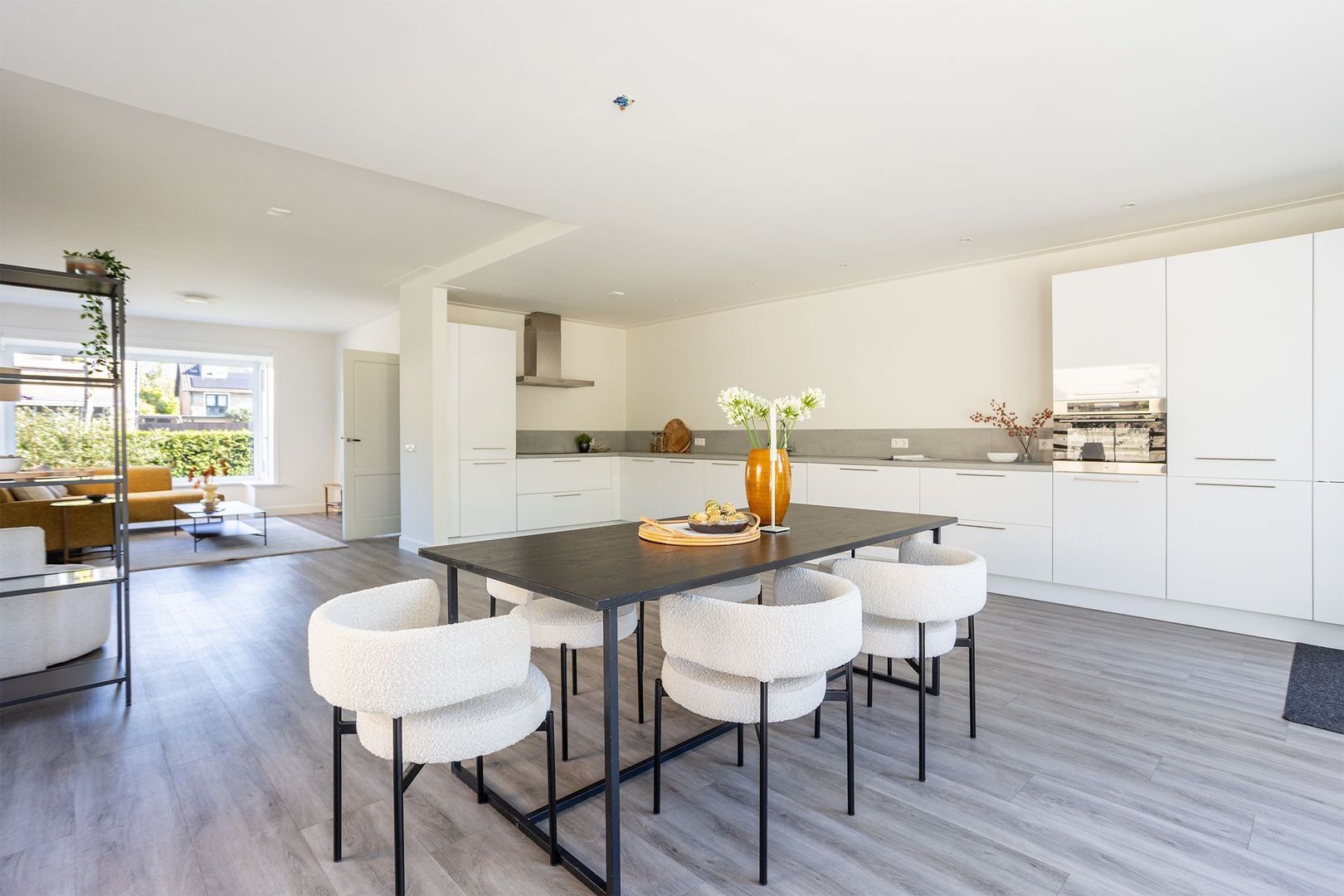 van Ostadelaan 10, Loosdrecht foto-11 blur