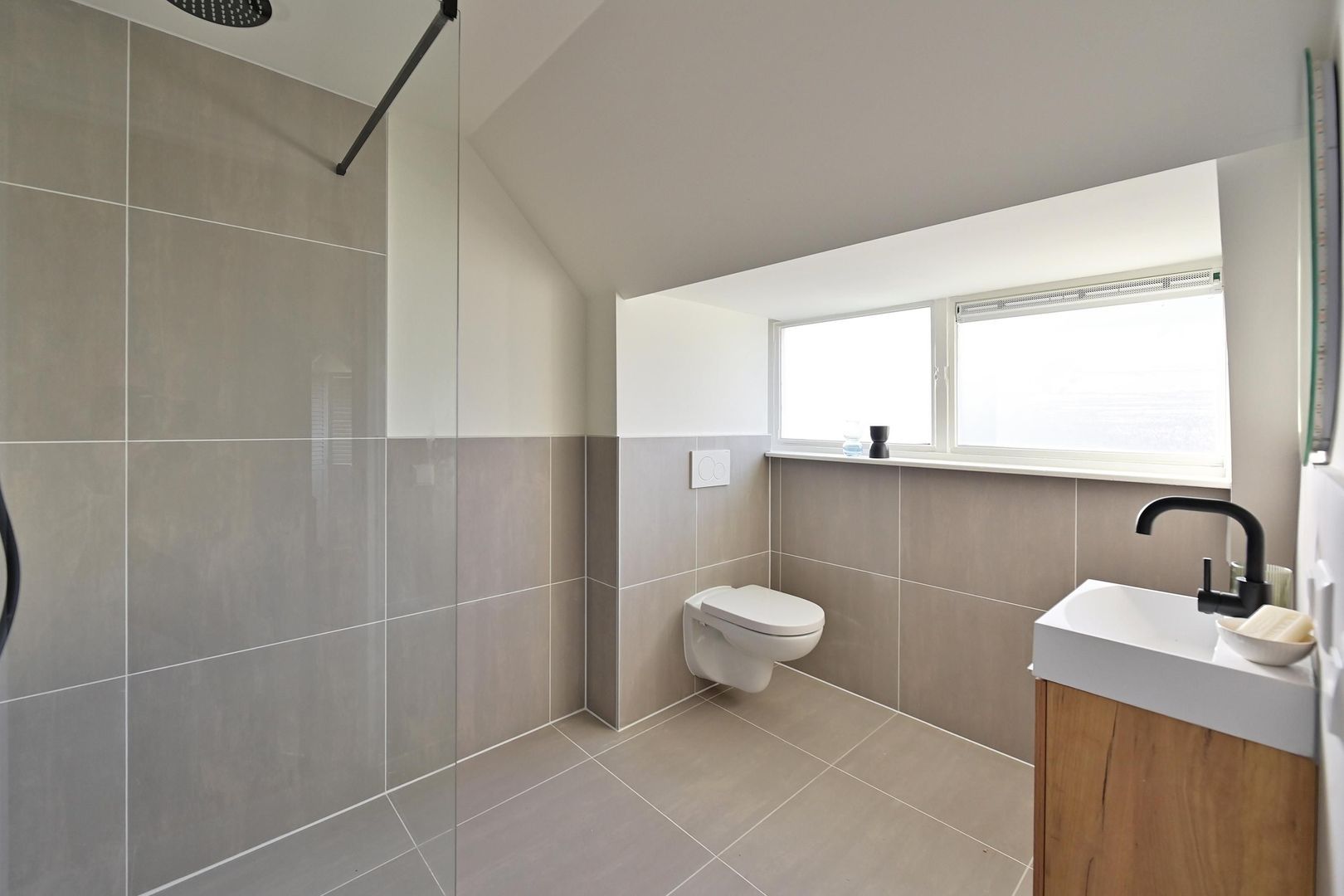 Gijsbrecht van Amstelstraat 409, Hilversum foto-18 blur