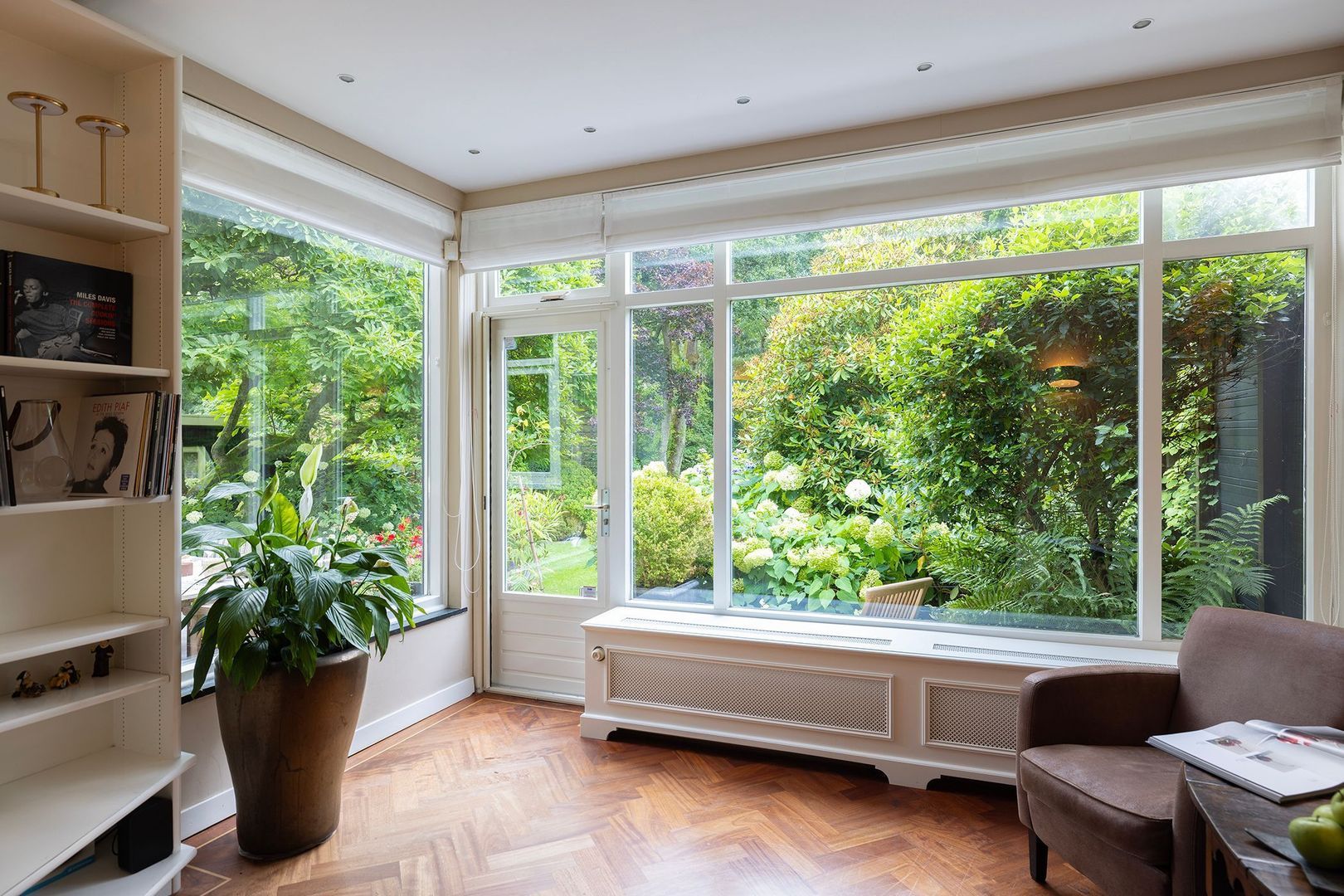 Utrechtseweg 89, Hilversum foto-11 blur