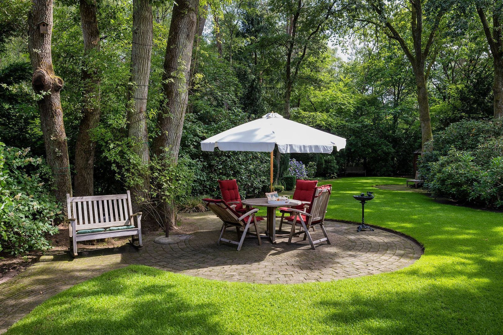 Utrechtseweg 89, Hilversum foto-54 blur