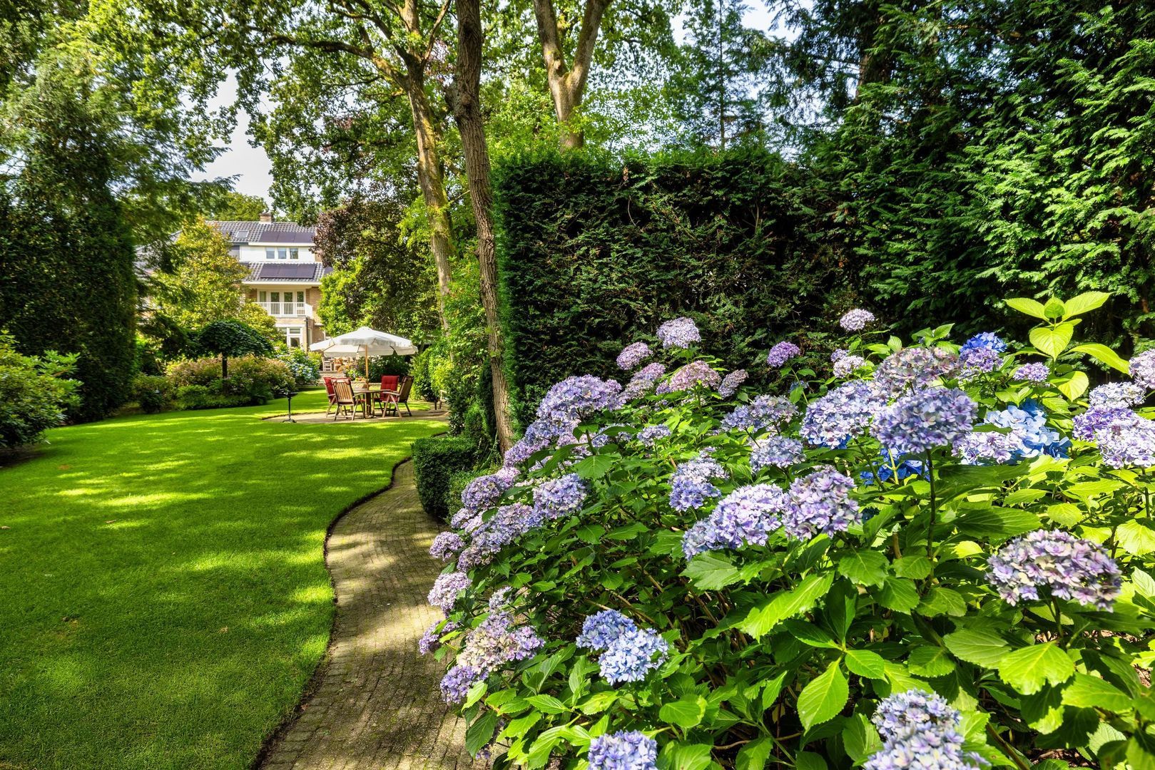 Utrechtseweg 89, Hilversum foto-55 blur