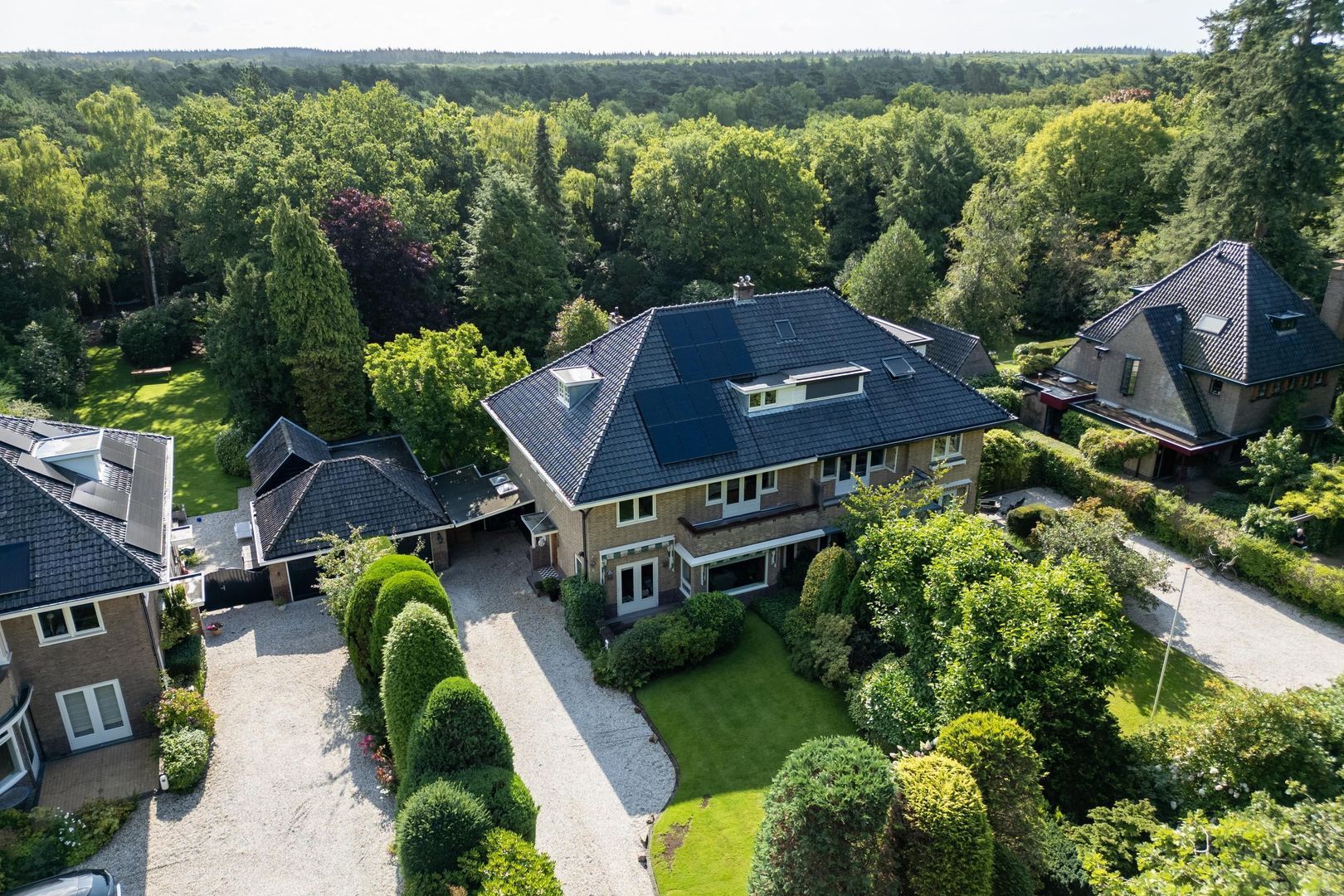 Utrechtseweg 89, Hilversum foto-61 blur