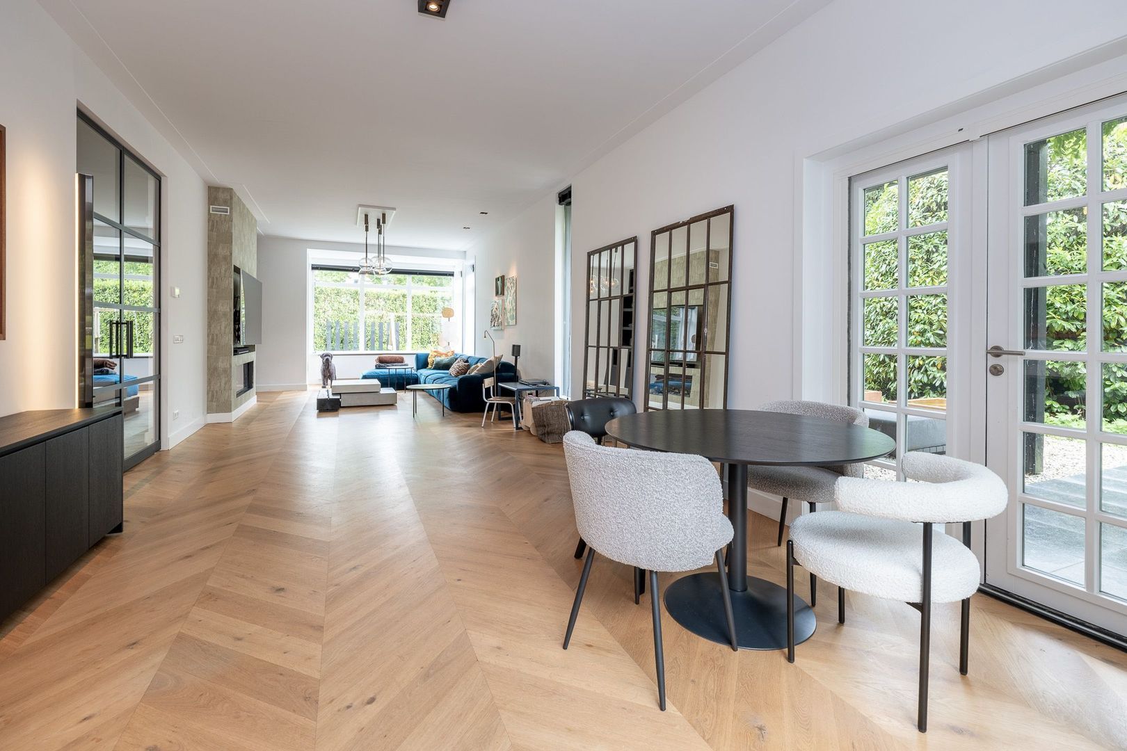 Nimrodlaan 1, Hilversum foto-9 blur