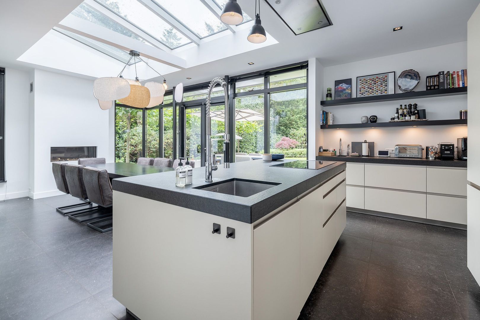 Nimrodlaan 1, Hilversum foto-17 blur