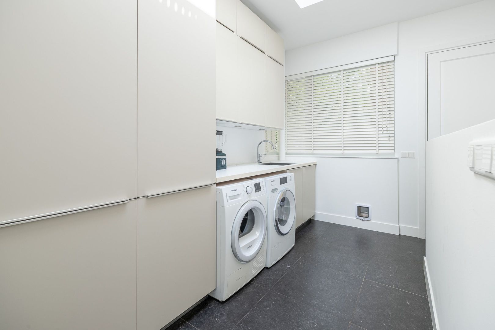 Nimrodlaan 1, Hilversum foto-21 blur