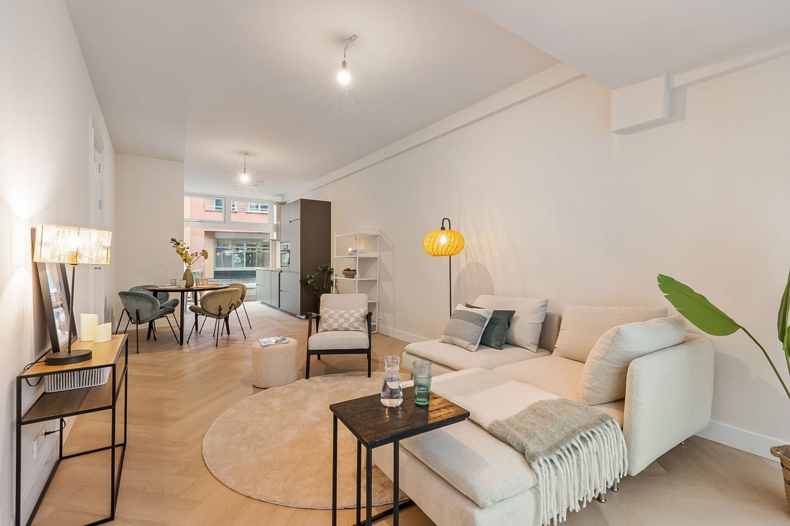 Spoorstraat 12, Hilversum foto-1 blur