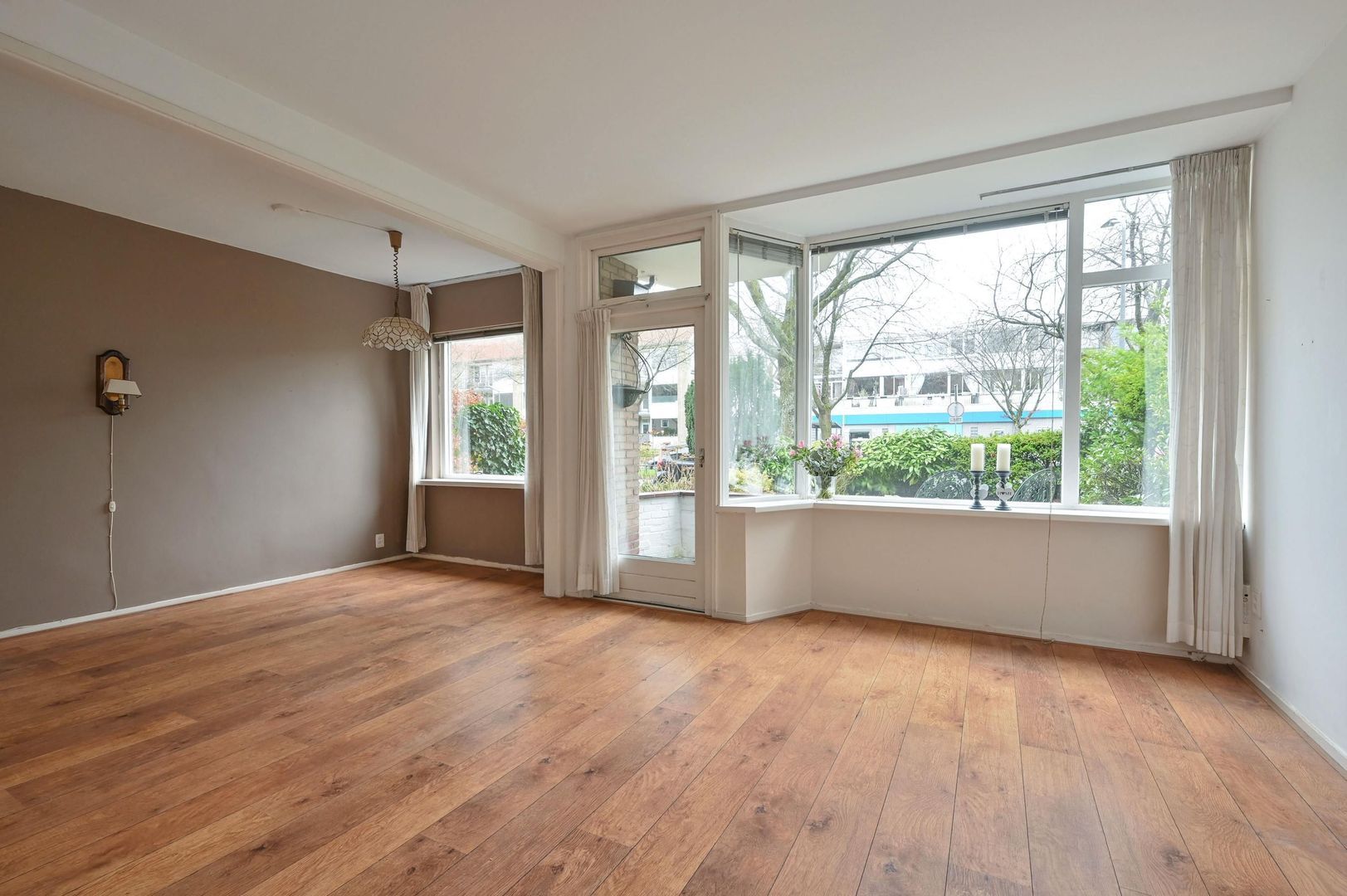 Admiraal de Ruyterlaan 87, Hilversum foto-2 blur