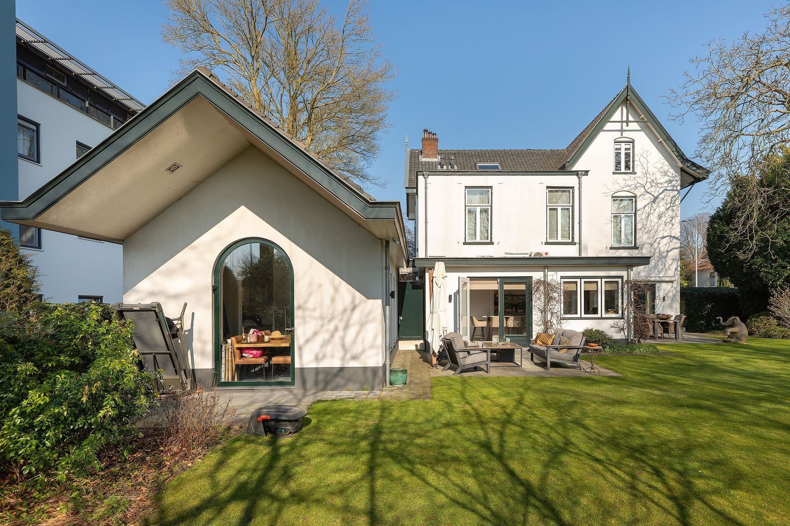 Soestdijkerstraatweg 52, Hilversum foto-31 blur