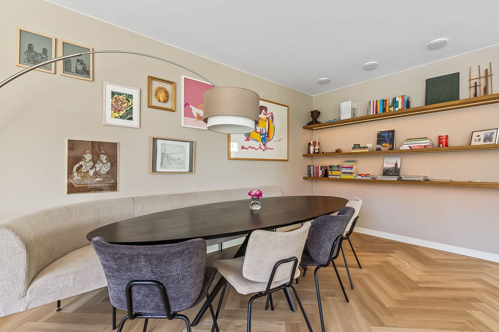 Rondeellaan 18, Hilversum foto-12 blur