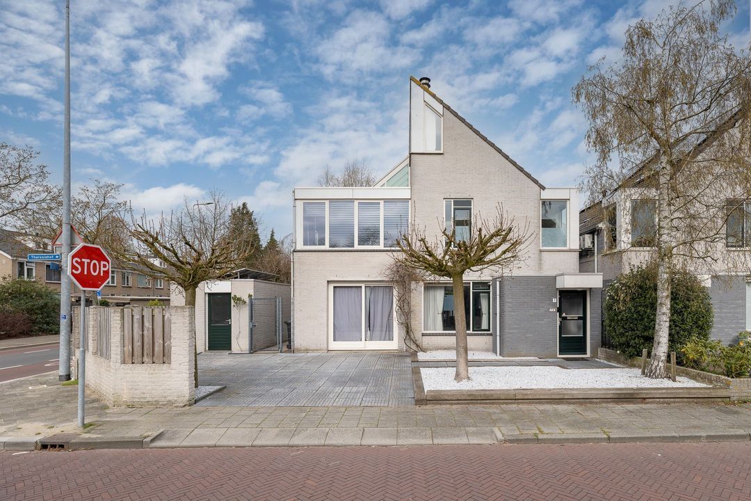 Theresiahof 1, Hilversum