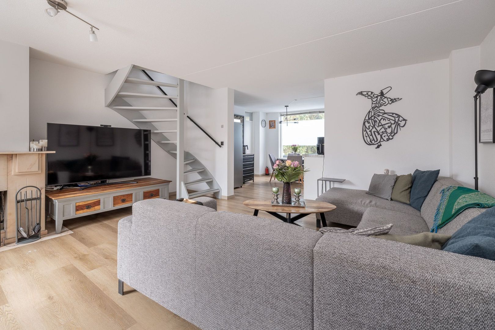 Theresiahof 1, Hilversum foto-5 blur