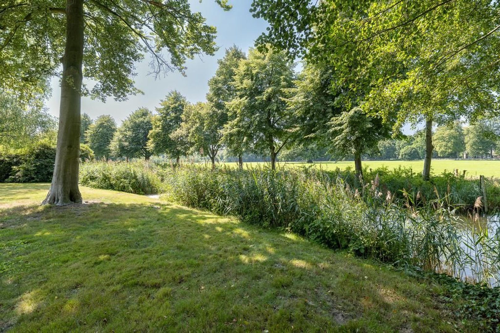 Oude Meentweg 0 ong, Hilversum foto-54 blur
