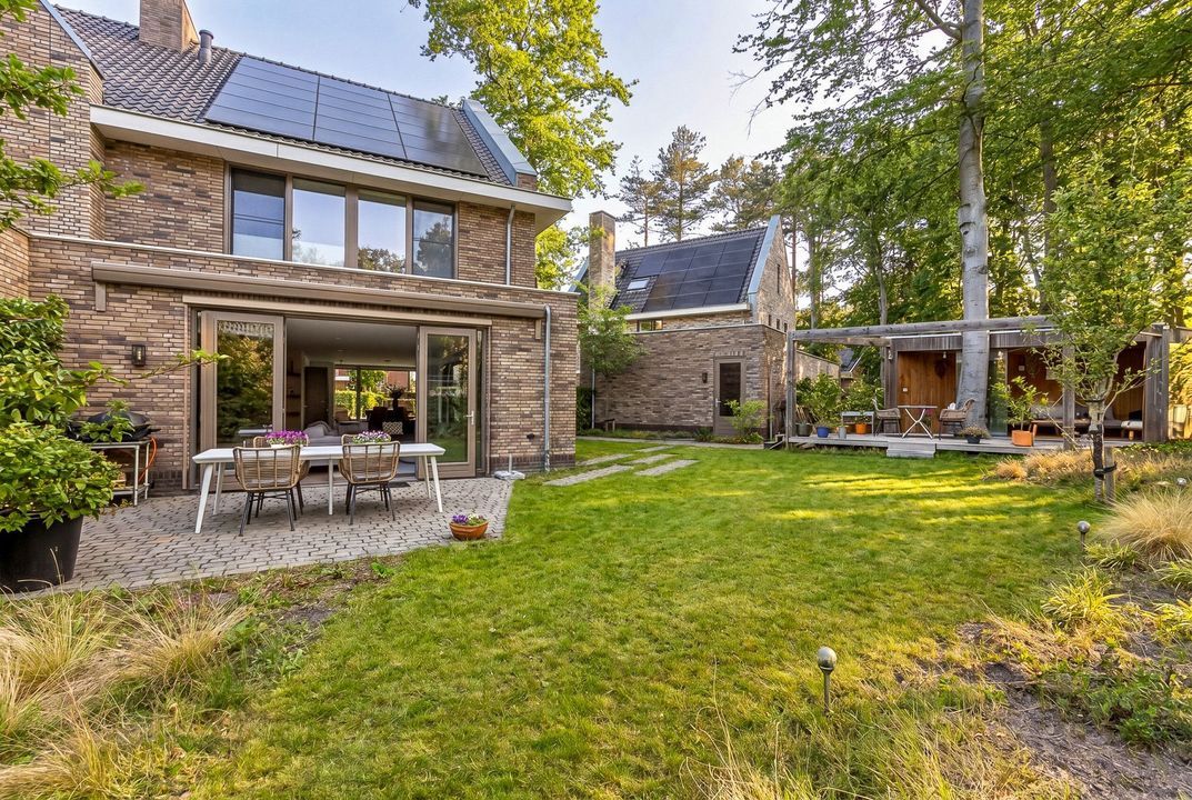 Rondeellaan 18, Hilversum