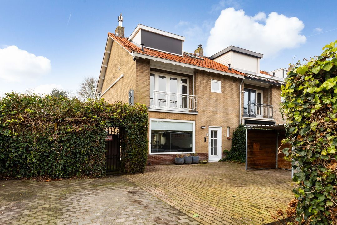 Bremlaan 1, Loosdrecht