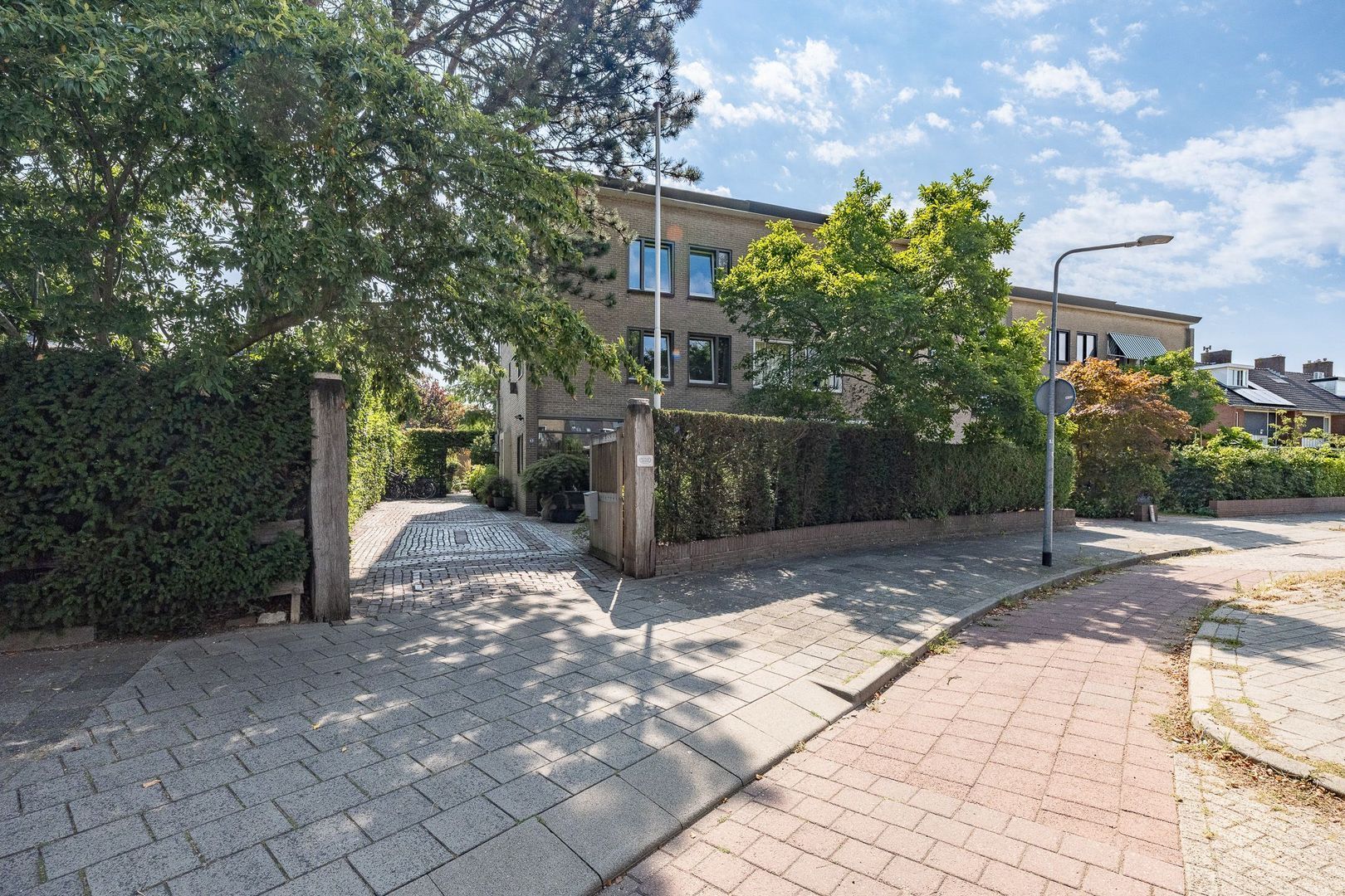 Loosdrechtseweg 63, Hilversum foto-48 blur