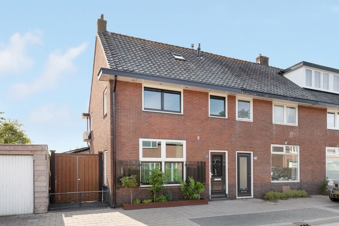 Zuidereinde 236, 's-Graveland