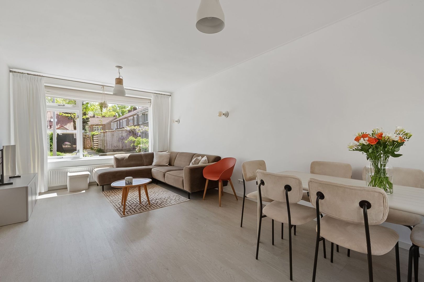 Hertog Aelbrechtstraat 83, Hilversum foto-1 blur