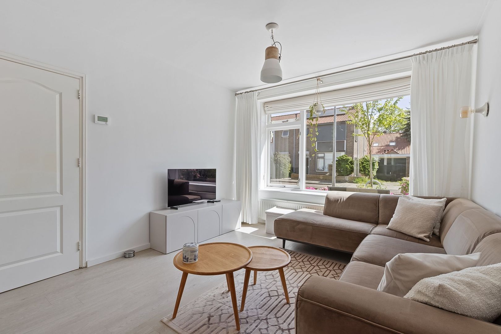 Hertog Aelbrechtstraat 83, Hilversum foto-6 blur