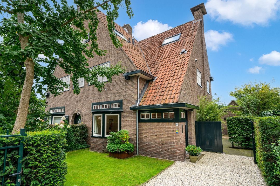 Zonnelaan 8 A, Hilversum
