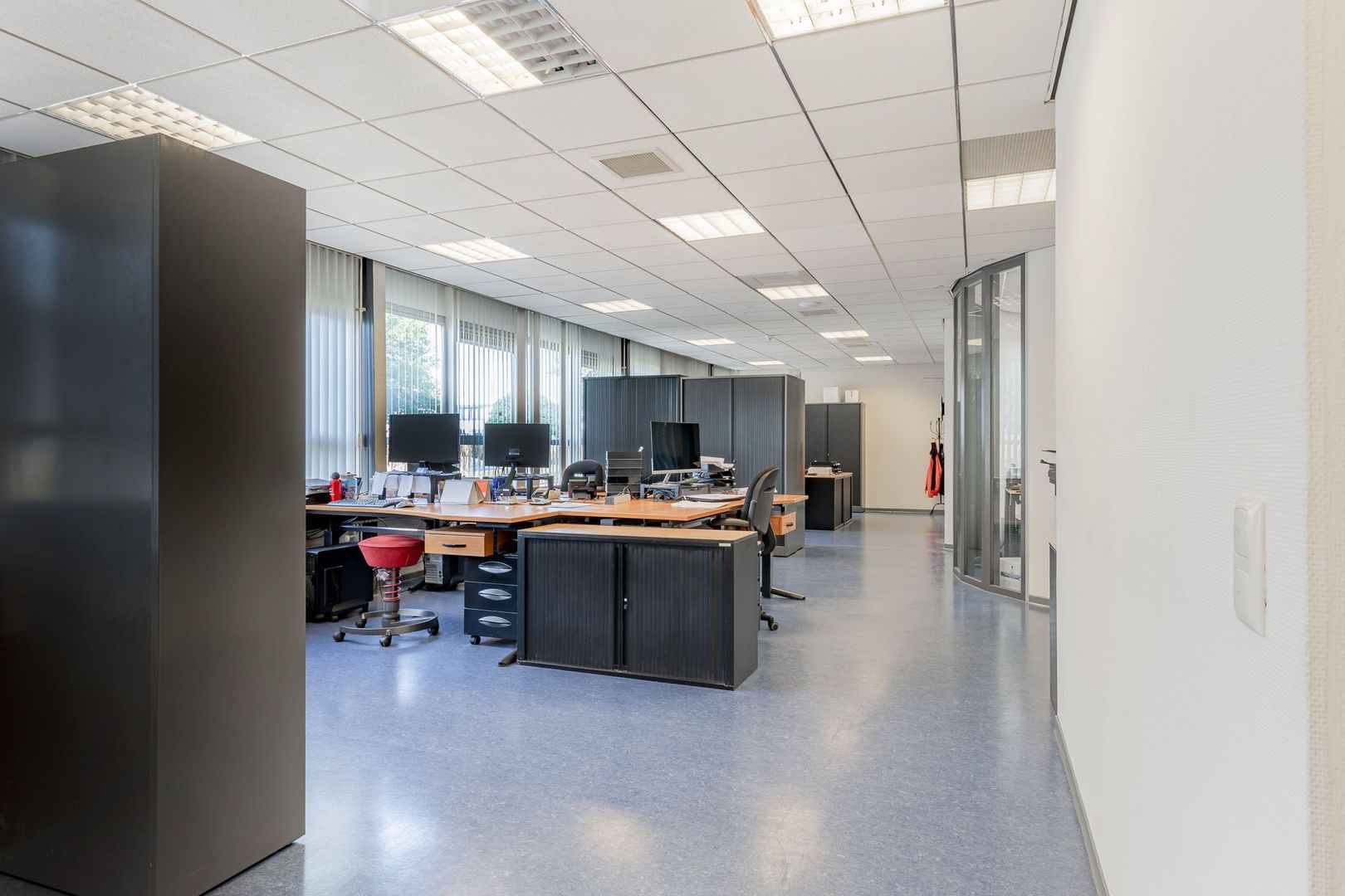 Achterdijk 1, Helmond foto-8 blur