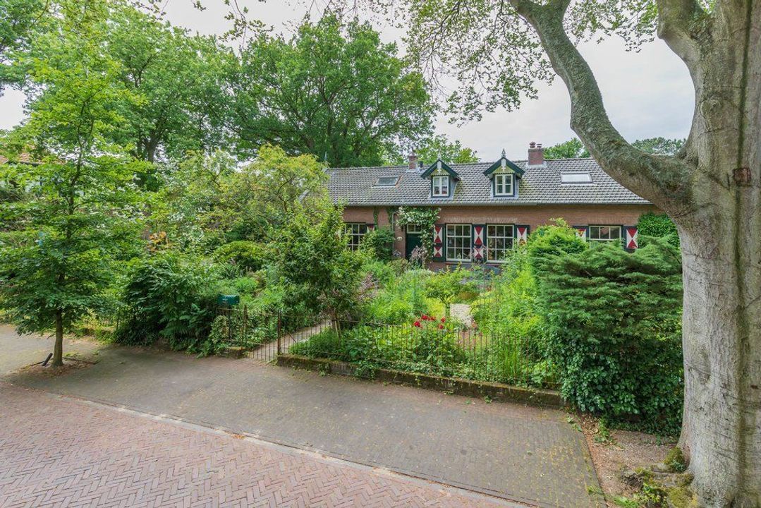 Sparrenlaan 2, Aerdenhout